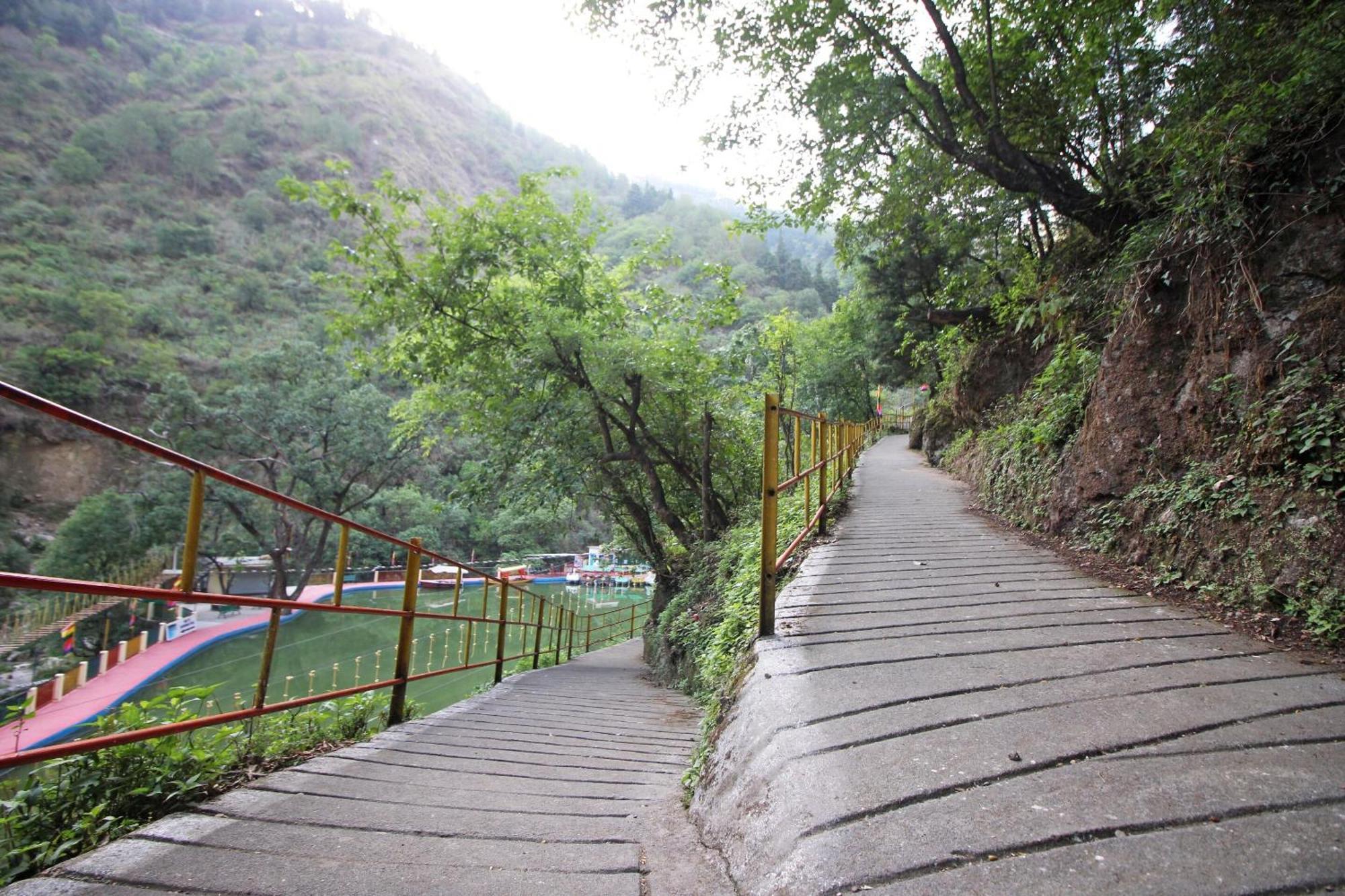 Hotel O Kempty Lake Adventure Resort Mussoorie Exterior photo