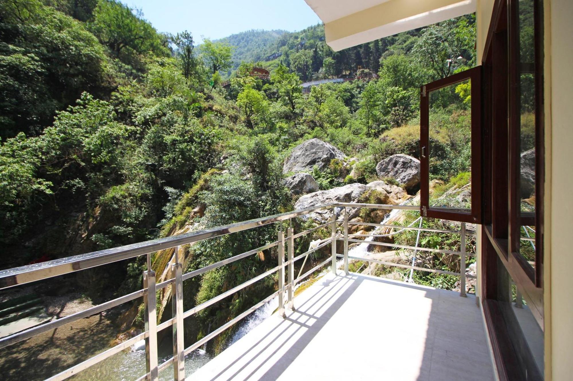 Hotel O Kempty Lake Adventure Resort Mussoorie Exterior photo